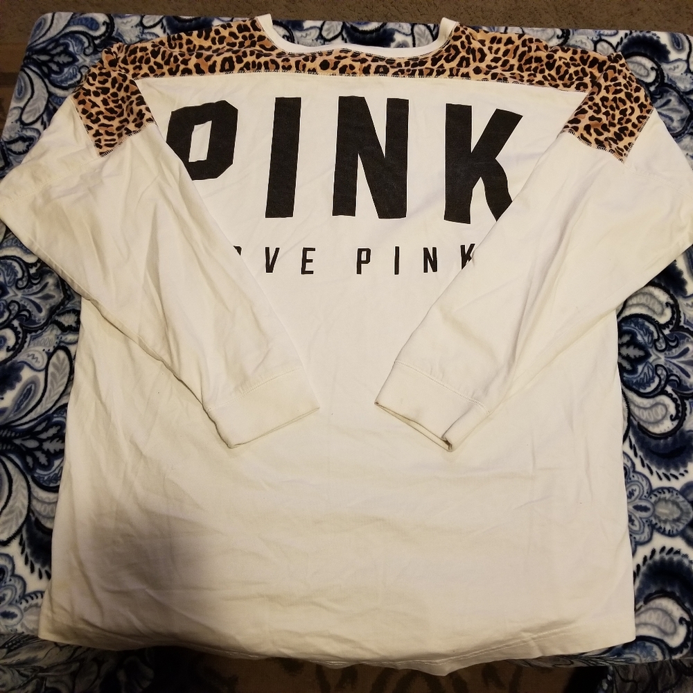 Vs pink cheetah crew
